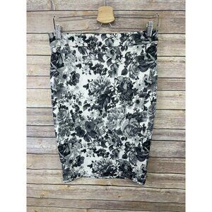 Mack Liam Medium Floral Pencil Skirt Pull On Gray White Roses Stretchy